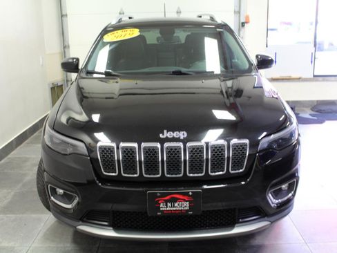 Used 2019 Jeep Cherokee Limited AWD/4WD image 2