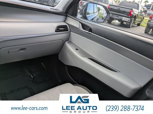 Used 2020 Hyundai Palisade SEL w/ Convenience Package FWD image 15