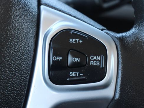 Used 2014 Ford Fiesta Titanium FWD image 23