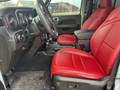 Used 2024 Jeep Wrangler Unlimited Rubicon 392 image 10