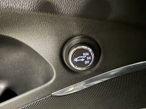 Used 2019 Buick Enclave Premium image 9