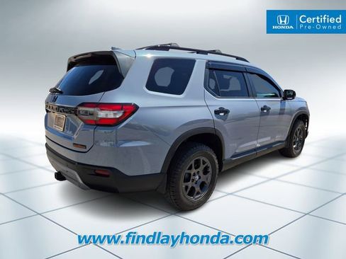 Certified 2023 Honda Pilot TrailSport image 5