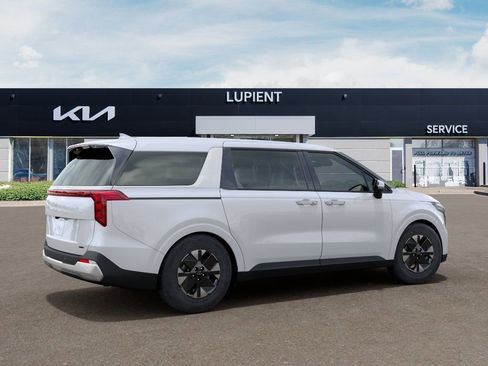 New 2026 Kia Carnival LXS FWD image 8