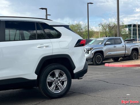 Certified 2024 Toyota RAV4 XLE FWD image 11