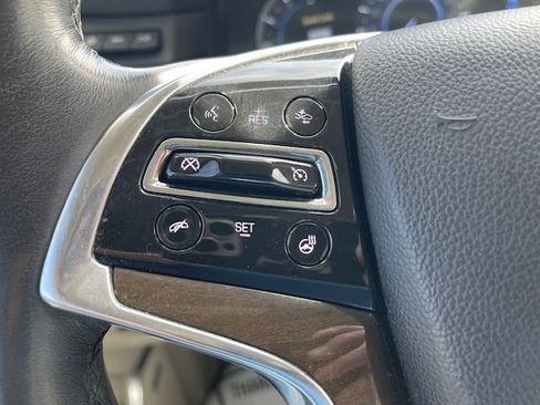 Used 2020 Cadillac Escalade Premium Luxury image 25