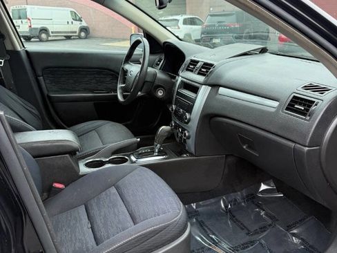 Used 2010 Ford Fusion SE FWD image 12