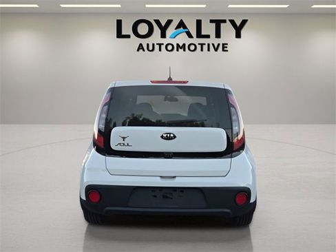 Used 2019 Kia Soul Base image 4