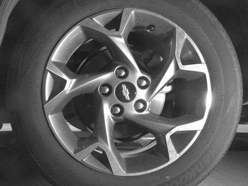 Used 2025 Chevrolet Trax LT FWD image 14