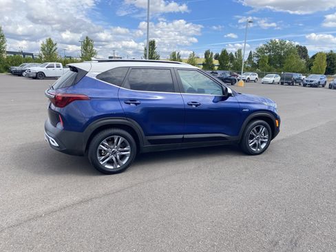 Used 2021 Kia Seltos S image 6