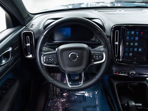 Used 2023 Volvo C40 P8 Recharge Ultimate image 12