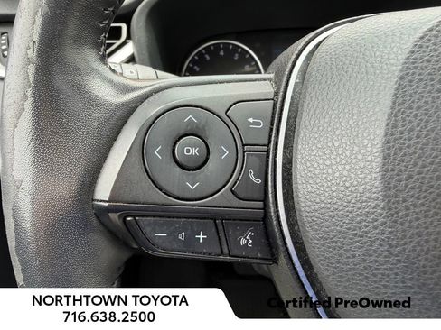 Used 2021 Toyota RAV4 XLE Premium AWD/4WD image 17