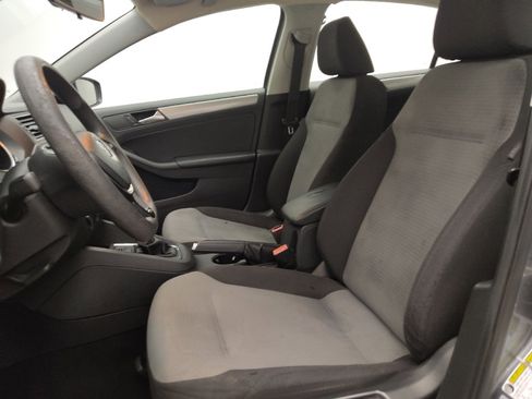 Used 2018 Volkswagen Jetta S image 17