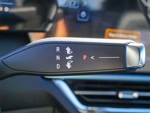 New 2026 Chevrolet Equinox EV LT image 20