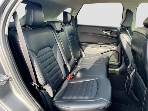 Used 2024 Ford Edge SEL image 26