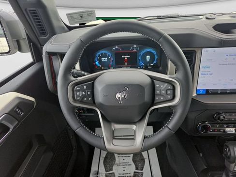 New 2026 Ford Bronco Outer Banks w/ Sasquatch Package AWD/4WD image 28