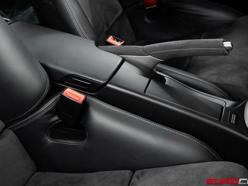 Used 2010 Porsche 911 GT3 RS RWD image 38