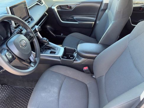 Used 2024 Toyota RAV4 LE image 17