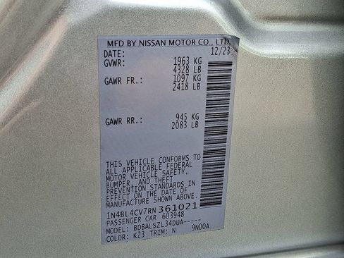 Used 2024 Nissan Altima 2.5 SR FWD image 26