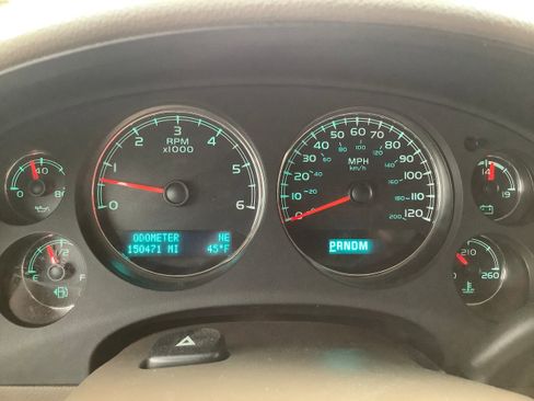 Used 2012 Chevrolet Avalanche LTZ image 22