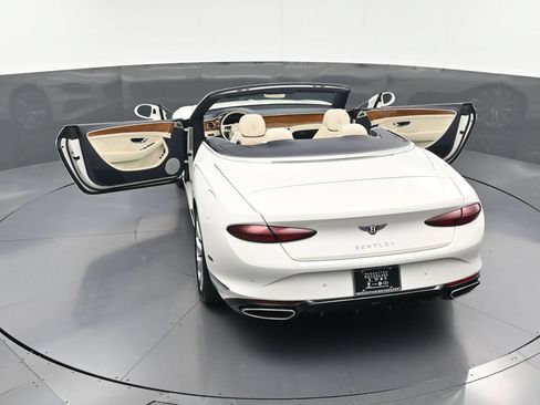 Used 2026 Bentley Continental GTC AWD/4WD image 36