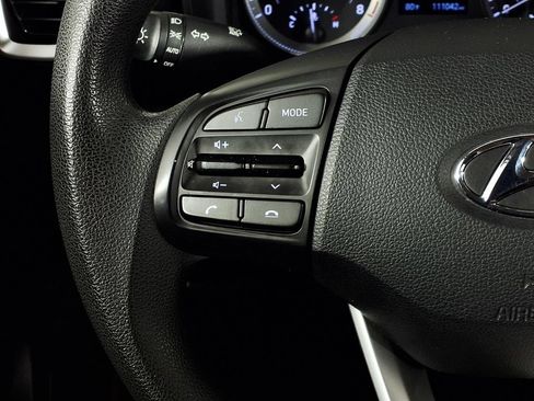 Used 2021 Hyundai Venue SE FWD image 19