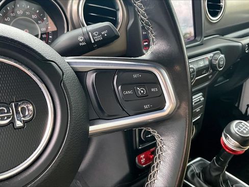 Used 2019 Jeep Wrangler Rubicon AWD/4WD image 11