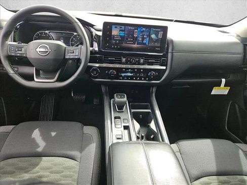 New 2026 Nissan Pathfinder SV w/ SV Premium Package FWD image 10