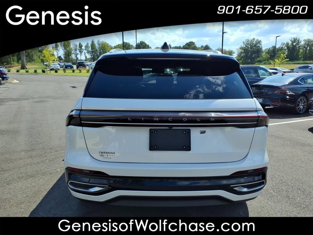 Used 2026 Lincoln Nautilus Reserve AWD/4WD image 4
