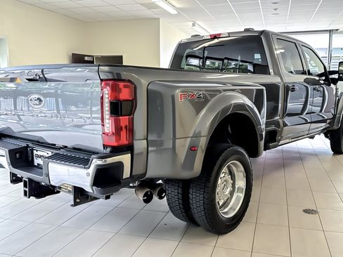 Used 2024 Ford F450 Lariat w/ Lariat Ultimate Package AWD/4WD image 4