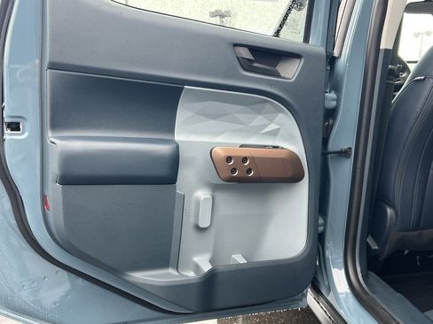 Used 2023 Ford Maverick Lariat w/ Lariat Luxury Package image 34