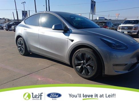 Used 2025 Tesla Model Y Long Range image 1