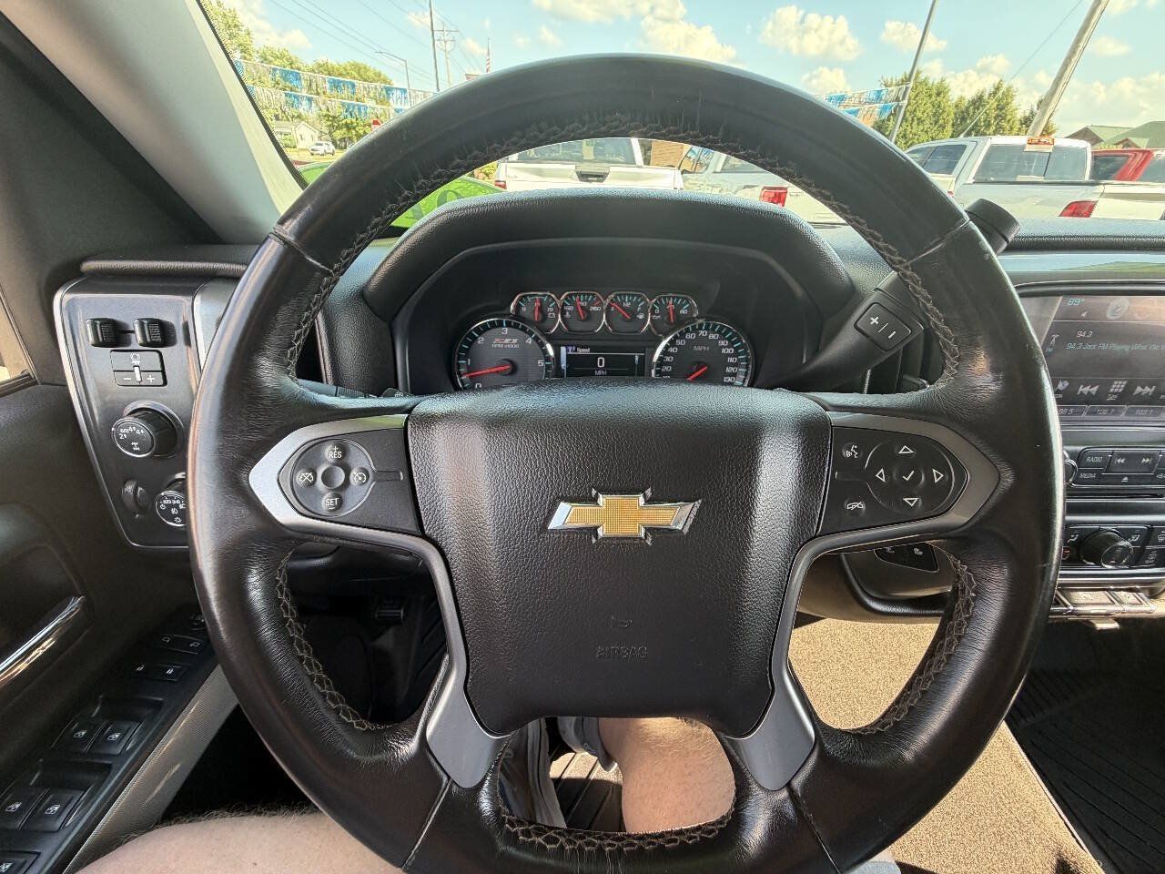 Used 2018 Chevrolet Silverado 1500 LT w/ All Star Edition AWD/4WD image 18