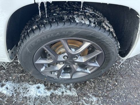 Used 2020 Jeep Grand Cherokee Limited X image 18