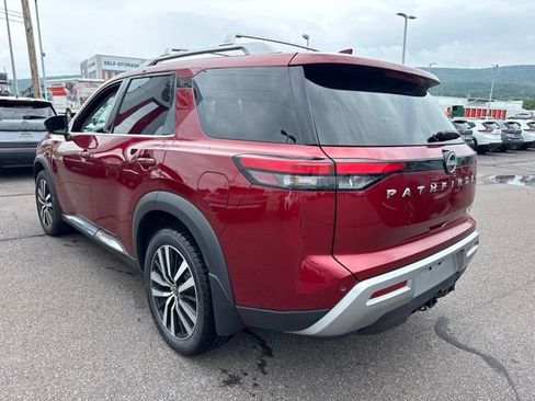 Certified 2023 Nissan Pathfinder Platinum AWD/4WD image 7