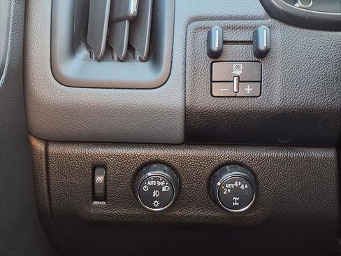 Used 2020 Chevrolet Colorado Z71 image 16