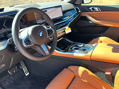 New 2026 BMW X5 xDrive40i w/ M Sport Package AWD/4WD image 9