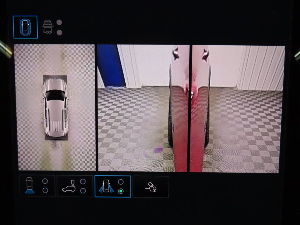 Used 2026 GMC Acadia AT4 w/ LPO, Floor Liner Package AWD/4WD image 24