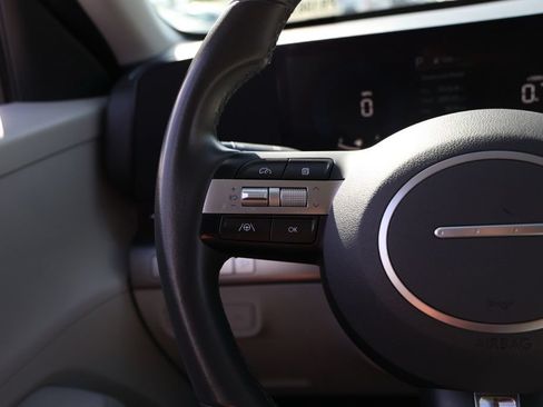 Used 2024 Hyundai Kona SEL FWD image 27
