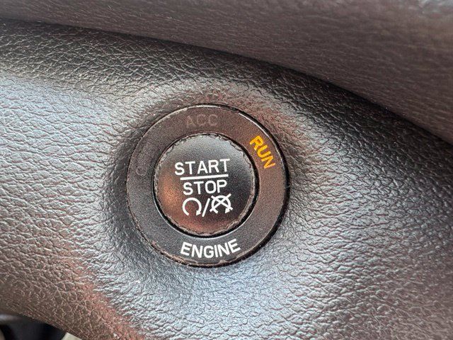 Used 2016 Jeep Cherokee Limited AWD/4WD image 29