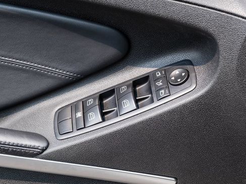 Used 2009 Mercedes-Benz ML 63 AMG 4MATIC image 12