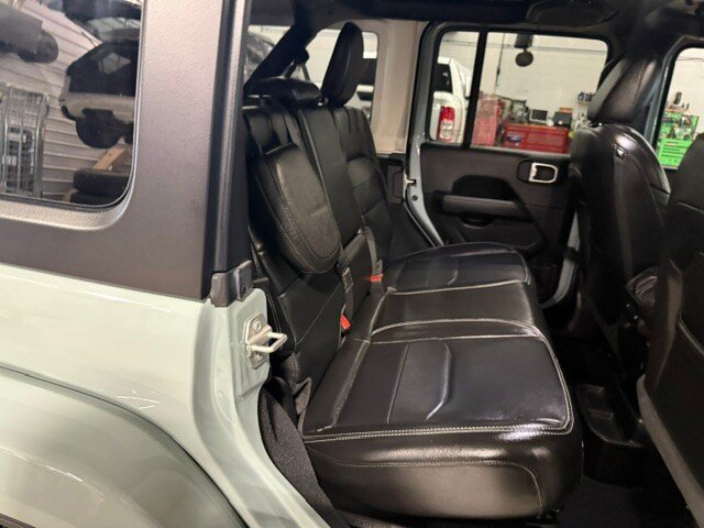 Used 2023 Jeep Wrangler Unlimited Sahara w/ Dual Top Group AWD/4WD image 17