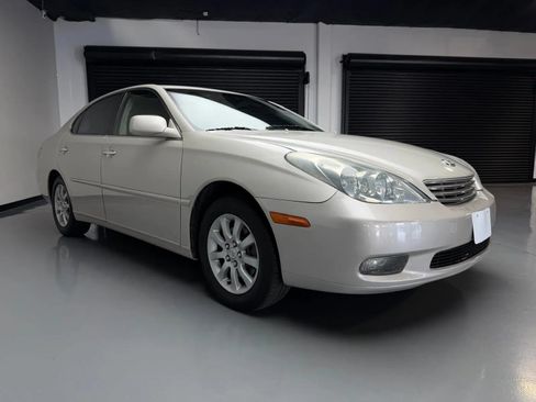 Used 2003 Lexus ES 330 FWD image 3