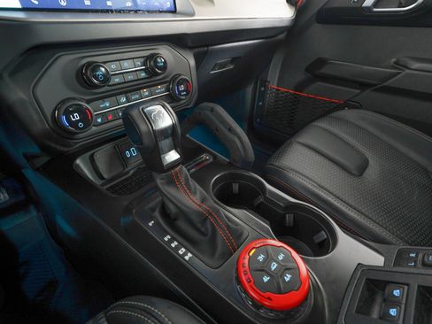 Used 2024 Ford Bronco Raptor image 21