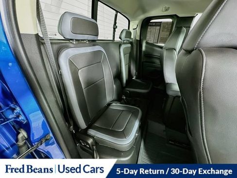 Used 2021 Chevrolet Colorado Z71 AWD/4WD image 31