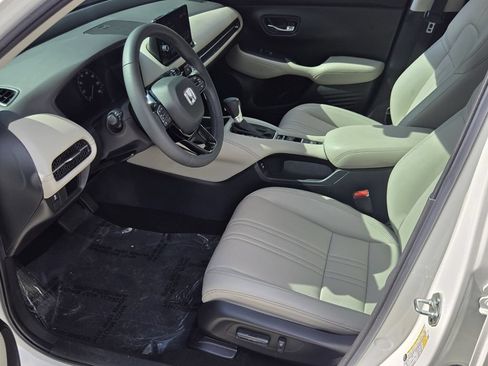 Certified 2024 Honda HR-V EX-L image 10