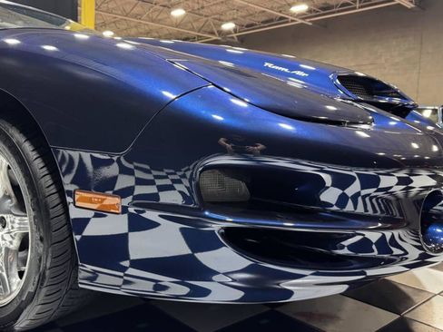 Used 1999 Pontiac Firebird Formula w/ Security Pkg image 23