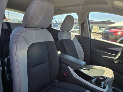 Used 2020 Chevrolet Bolt LT FWD image 3