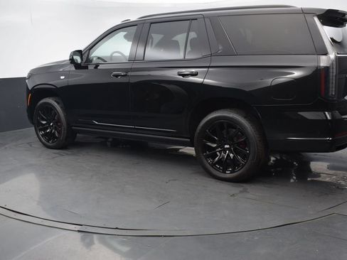 New 2026 Cadillac Escalade Sport w/ LPO, ONYX Package AWD/4WD image 3