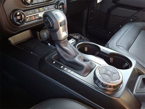 New 2025 Ford Bronco Outer Banks image 10