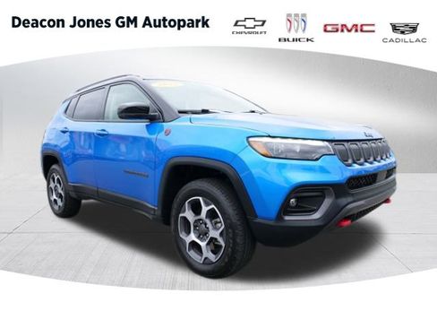 Used 2022 Jeep Compass Trailhawk w/ Trailhawk Elite Group image 1